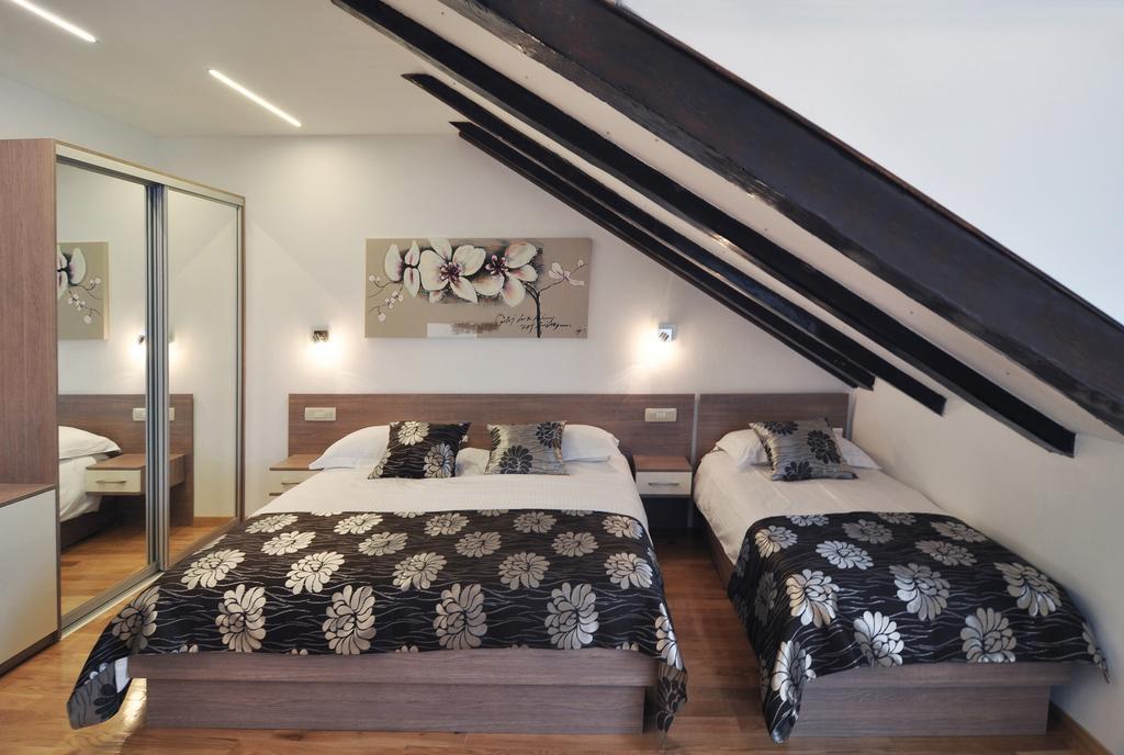 Deluxe Apartments & Rooms Sarella Split Zimmer foto