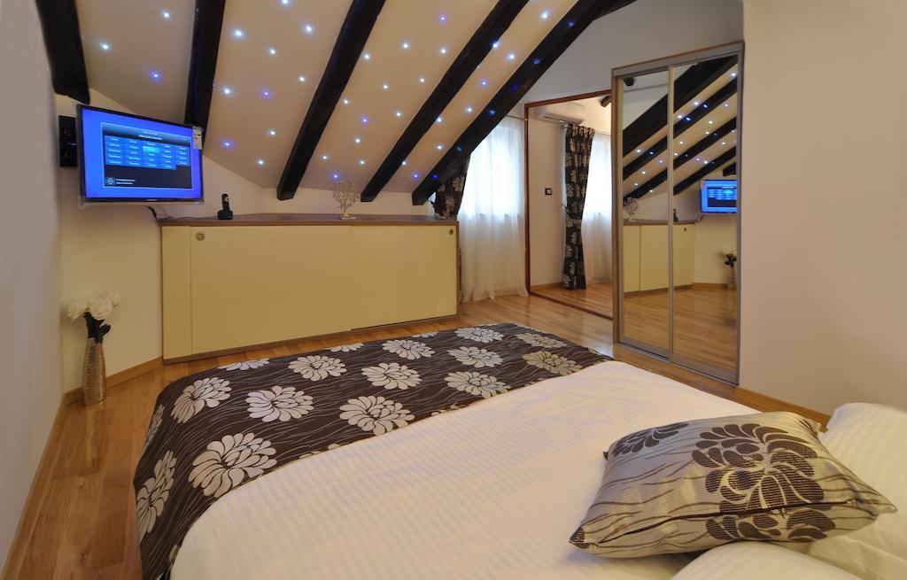 Deluxe Apartments & Rooms Sarella Split Zimmer foto