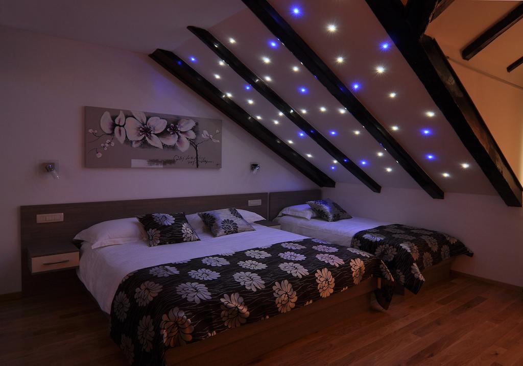 Deluxe Apartments & Rooms Sarella Split Zimmer foto